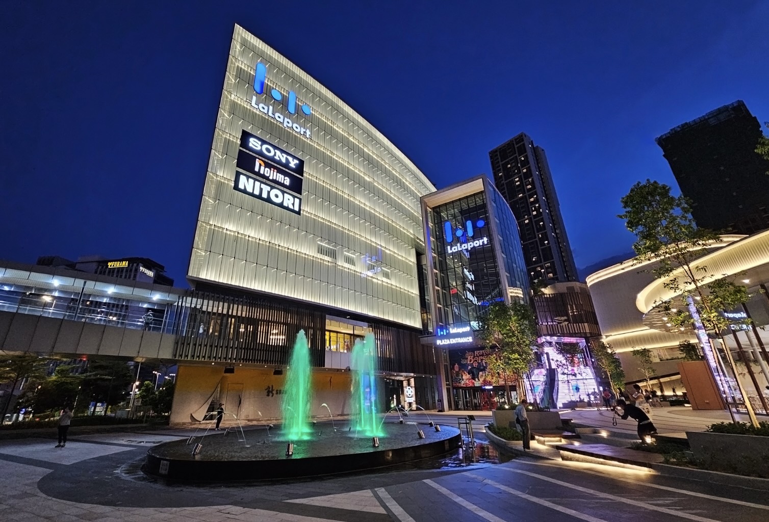 KL shopping malls to operate as transport hubs for express buses between Malaysia and Singapore